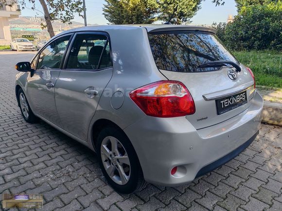 "SADECE 63 BİN KM'DE" 2011 TOYOTA AURİS 1.4 D4D COMFORT PLUS PKT