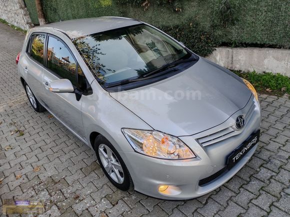 "SADECE 63 BİN KM'DE" 2011 TOYOTA AURİS 1.4 D4D COMFORT PLUS PKT