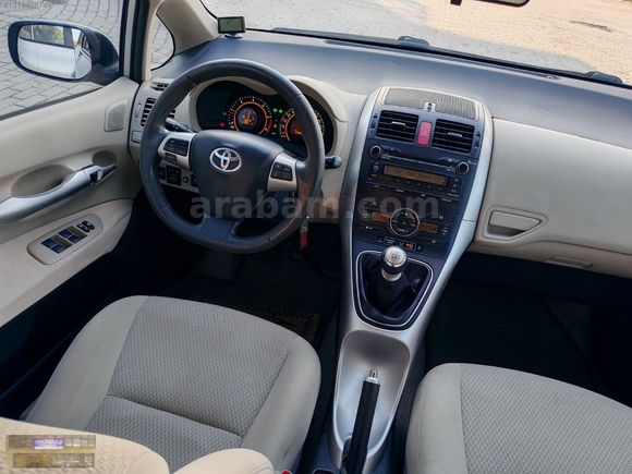 "SADECE 63 BİN KM'DE" 2011 TOYOTA AURİS 1.4 D4D COMFORT PLUS PKT