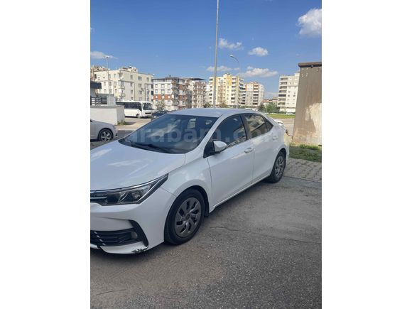 Sahibinden hatasız boyasız Toyota Corolla 1.4 D-4D Touch 2017 Model 