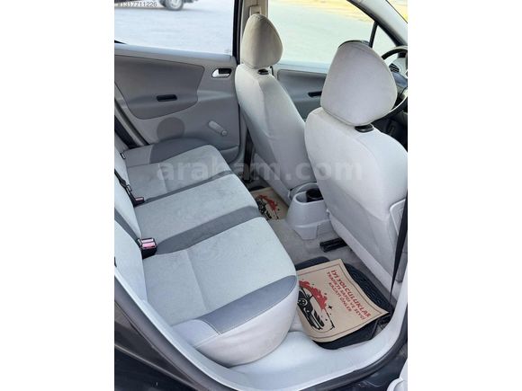 2009 MODEL 207 1,4 TRENDY OTOMATİK 4 LASTİK YENİ DEGİŞENSİZ