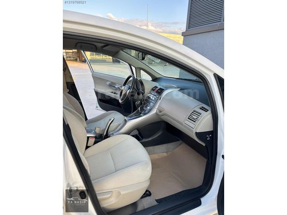 YANASİP'DEN 2010 TOYOTA AURİS 1.6 ELEGANT TAM OTOMATİK