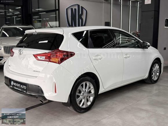 43 BİN KM'DE CAM TAVAN'LI AURİS PREMİUM 1.6 132hp MULTİDRİVE S