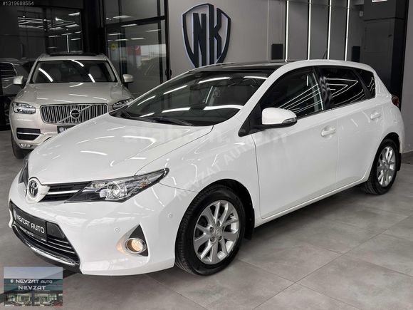 43 BİN KM'DE CAM TAVAN'LI AURİS PREMİUM 1.6 132hp MULTİDRİVE S