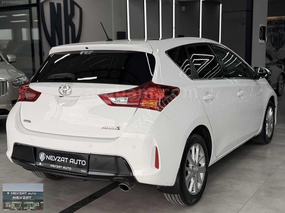 43 BİN KM'DE CAM TAVAN'LI AURİS PREMİUM 1.6 132hp MULTİDRİVE S