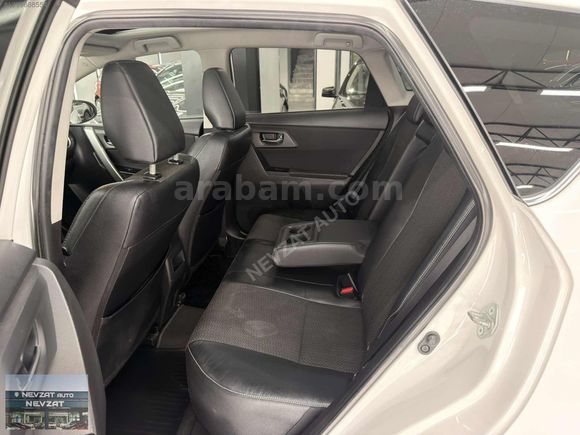 43 BİN KM'DE CAM TAVAN'LI AURİS PREMİUM 1.6 132hp MULTİDRİVE S