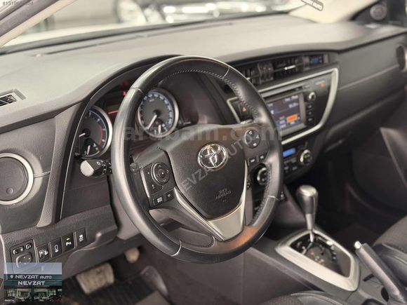 43 BİN KM'DE CAM TAVAN'LI AURİS PREMİUM 1.6 132hp MULTİDRİVE S