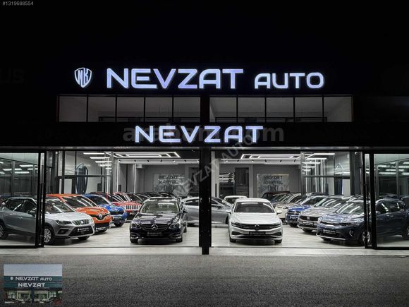 43 BİN KM'DE CAM TAVAN'LI AURİS PREMİUM 1.6 132hp MULTİDRİVE S