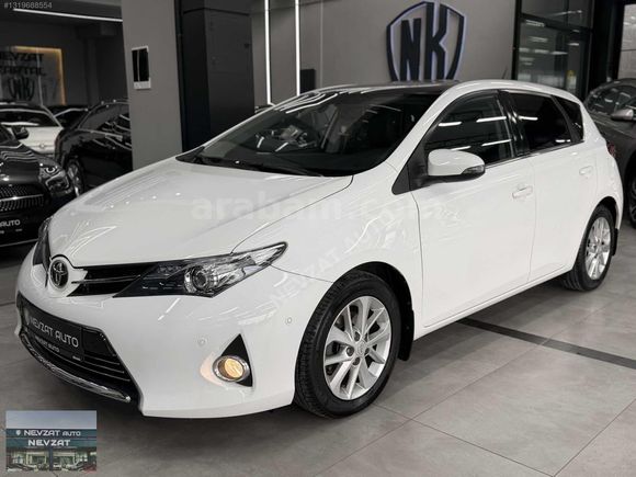 43 BİN KM'DE CAM TAVAN'LI AURİS PREMİUM 1.6 132hp MULTİDRİVE S