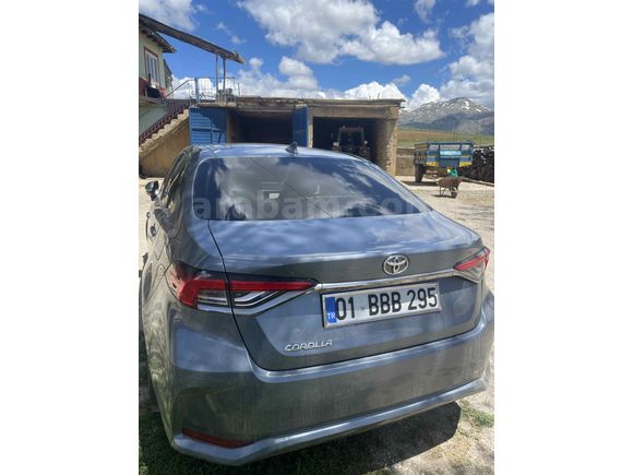 Sahibinden Toyota Corolla 1.5 Flame X-Pack 2021 Model 