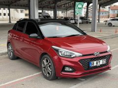 Sahibinden Hyundai i20 1.4 MPI Style Design 2019 Model Aksaray 105.000 km Kırmızı