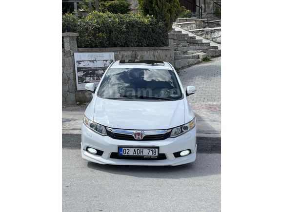 Sahibinden Honda Civic 1.6i VTEC Eco Elegance 2014 Model 