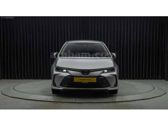 HATASIZ BOYASIZ TRAMERSİZ COROLLA HYBRID SADECE 13 BİN KMDE