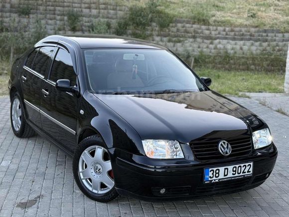 RSM MOTORS VW BORA MASRAFSIZ TERTEMİZ YENİ BOYALI TERTEMİZ