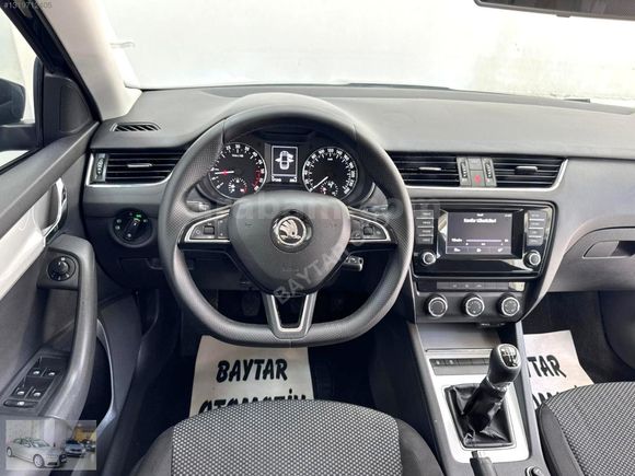 FIRSAT ARACI_2015 SKODA OCTAVİA 1.6 TDİ 6 İLERİ MANUEL VİTES