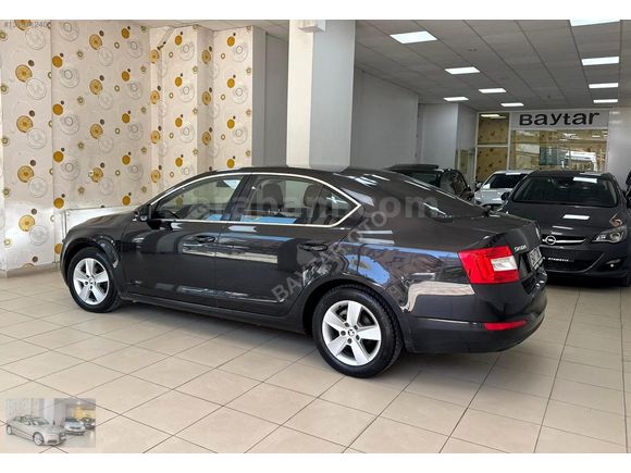 FIRSAT ARACI_2015 SKODA OCTAVİA 1.6 TDİ 6 İLERİ MANUEL VİTES