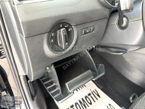 FIRSAT ARACI_2015 SKODA OCTAVİA 1.6 TDİ 6 İLERİ MANUEL VİTES
