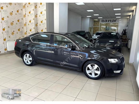 FIRSAT ARACI_2015 SKODA OCTAVİA 1.6 TDİ 6 İLERİ MANUEL VİTES