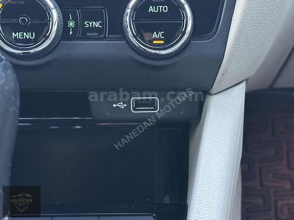 2017 SKODA OCTOVİA 1.6 TDİ STYLE DSG BOYASIZ 85.000 KM İLK EL