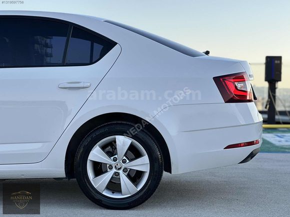 2017 SKODA OCTOVİA 1.6 TDİ STYLE DSG BOYASIZ 85.000 KM İLK EL