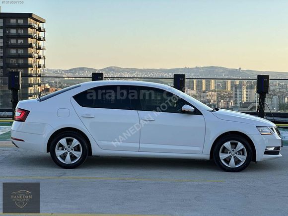 2017 SKODA OCTOVİA 1.6 TDİ STYLE DSG BOYASIZ 85.000 KM İLK EL