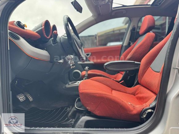 2004 SMART FORFOUR 1.5 PASSİON SOFTTOUCH BOYASIZ HATASIZ