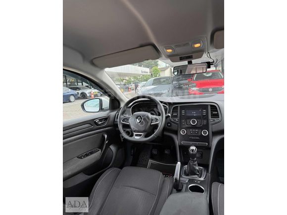 2017 MEGANE 4 1.5 DCİ TOUCH SERVİS BAKIMLI MANUEL 163 BİN KM !