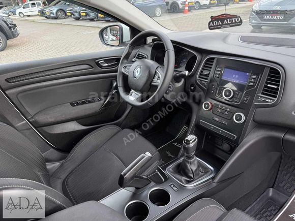 2017 MEGANE 4 1.5 DCİ TOUCH SERVİS BAKIMLI MANUEL 163 BİN KM !