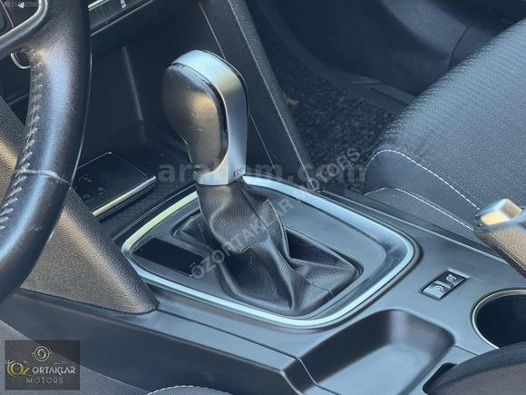 ÖZORTAKLAR'DAN 2017 MEGANE TOUCH OTOMATİK TAKASLI