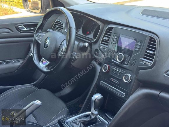 ÖZORTAKLAR'DAN 2017 MEGANE TOUCH OTOMATİK TAKASLI