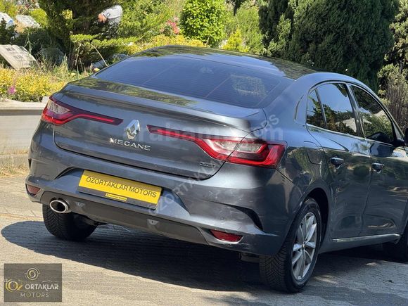 ÖZORTAKLAR'DAN 2017 MEGANE TOUCH OTOMATİK TAKASLI