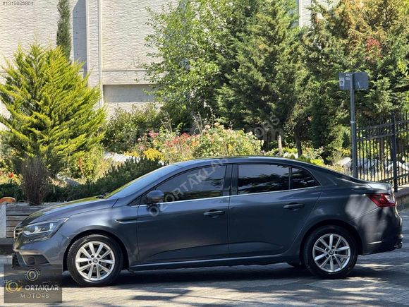 ÖZORTAKLAR'DAN 2017 MEGANE TOUCH OTOMATİK TAKASLI