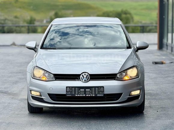 2014 Golf Bmt Comfort 150.** Km