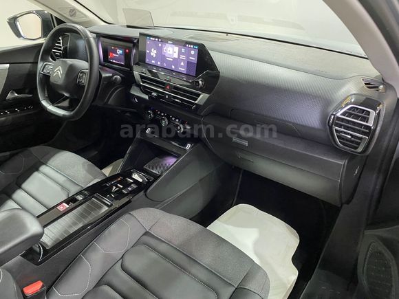 otomobil Citroen C4 1.2 PureTech Shine EAT8