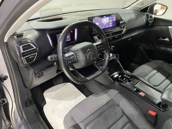 otomobil Citroen C4 1.2 PureTech Shine EAT8