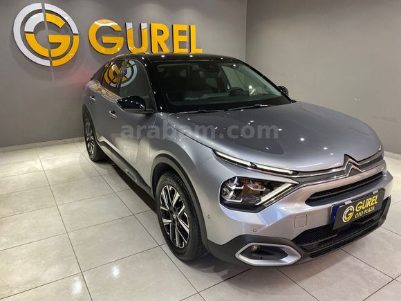 otomobil Citroen C4 1.2 PureTech Shine EAT8