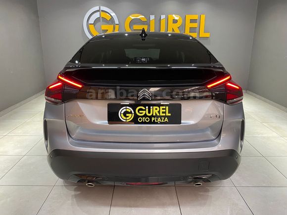 otomobil Citroen C4 1.2 PureTech Shine EAT8
