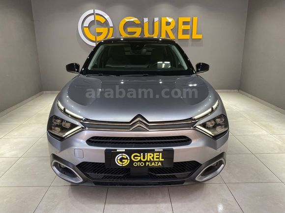 otomobil Citroen C4 1.2 PureTech Shine EAT8