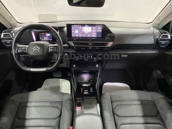 otomobil Citroen C4 1.2 PureTech Shine EAT8