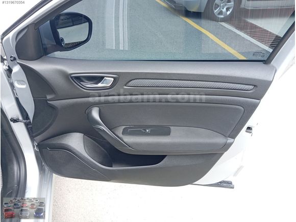 2020 MEGAN 1.5 DCİ TOUCH EDC TESLA EKRAN SERVİS BAKIMLI HATASIZ