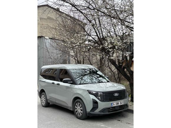 Sahibinden Ford Tourneo Courier 1.5 EcoBlue Trend 2024 Model 