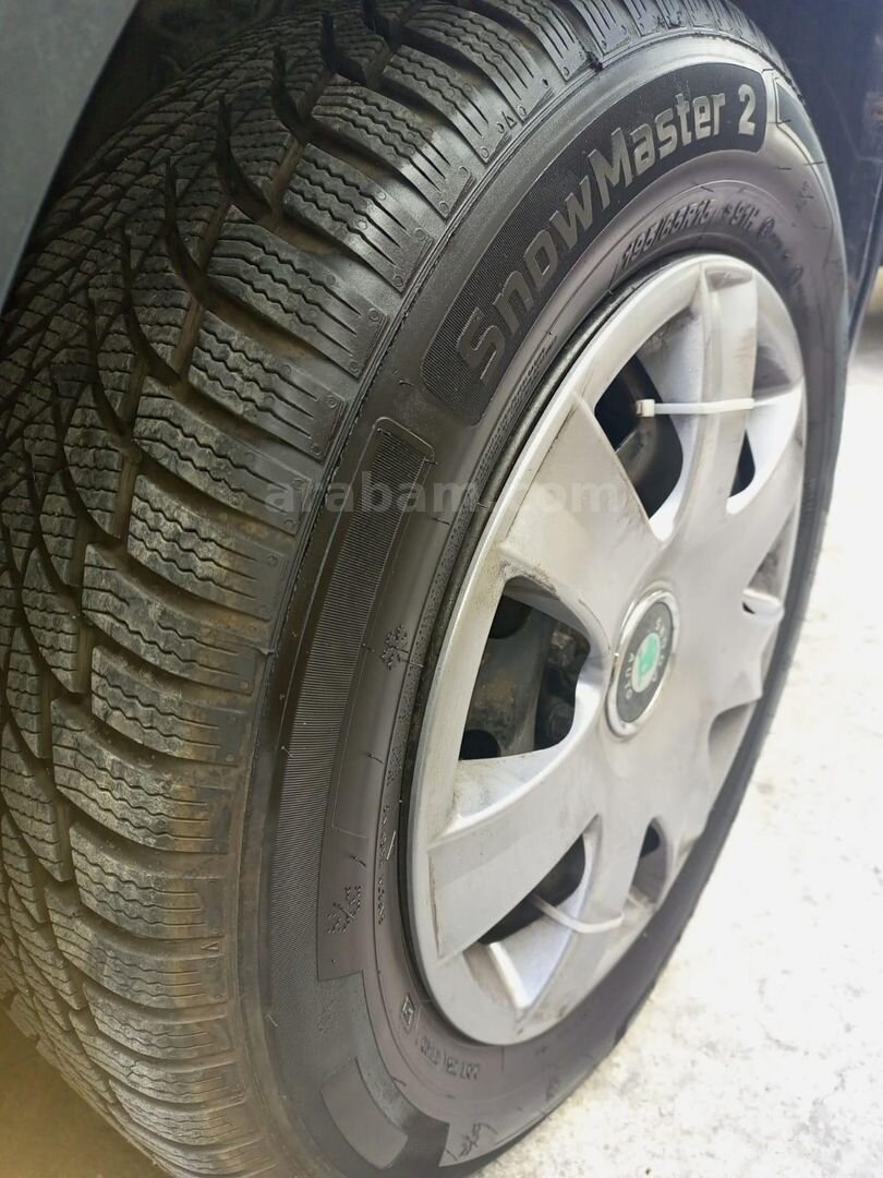 Sahibinden Skoda Octavia 1.6 Tour 2009 Model Ankara 254.000 km Füme 7