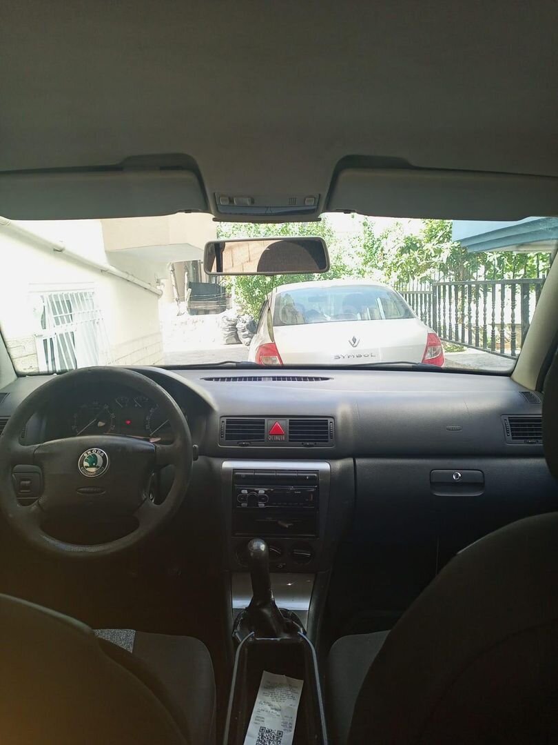 Sahibinden Skoda Octavia 1.6 Tour 2009 Model Ankara 254.000 km Füme 5