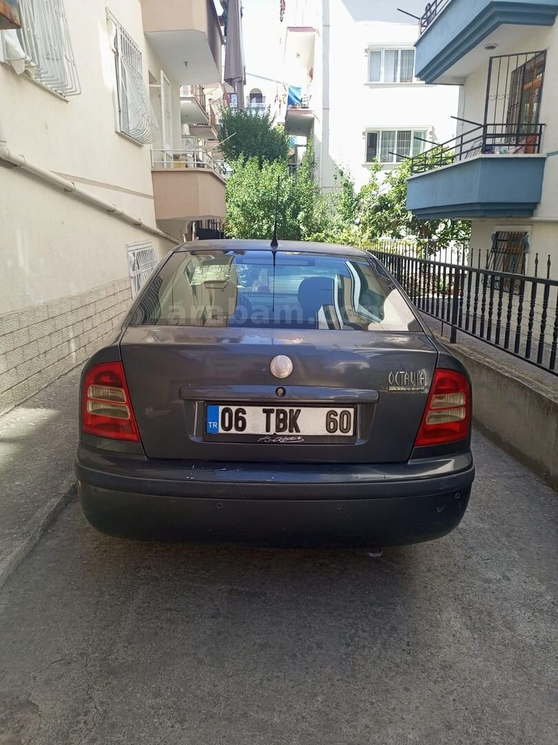 Sahibinden Skoda Octavia 1.6 Tour 2009 Model Ankara 254.000 km Füme 1