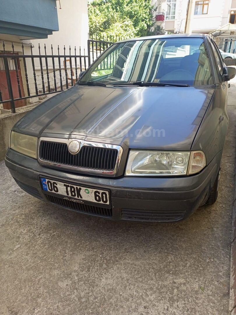 Sahibinden Skoda Octavia 1.6 Tour 2009 Model Ankara 254.000 km Füme 3