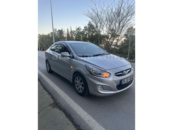 Sahibinden Hyundai Accent Blue 1.6 CRDI Mode Plus 2012 Model düşük km  pazarlık takas olur