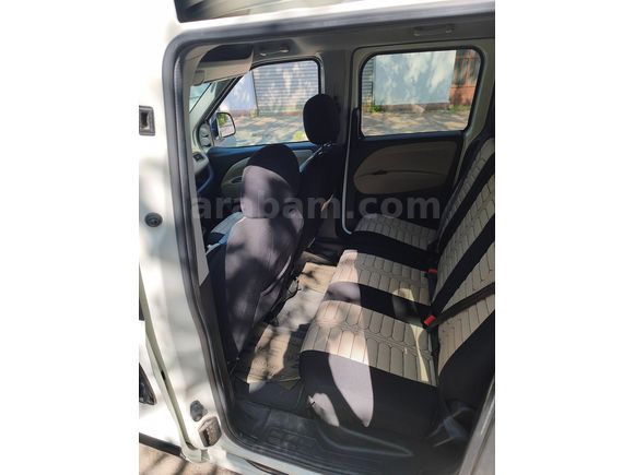 Sahibinden Fiat Doblo Combi 1.6 Multijet Premio 2013 Model 