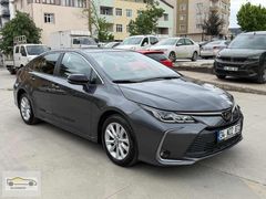 HATASIZ BOYASIZ DEĞİŞENSİZ HASAR KAYITSIZ 2025 COROLLA DREAM