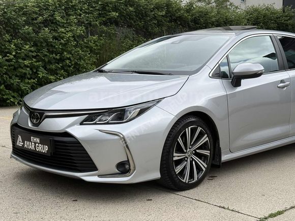 2022 COROLLA FLAME X-PACK SUNROOF OTM 74 BİN KM DE HATASIZ