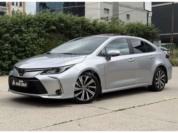 2022 COROLLA FLAME X-PACK SUNROOF OTM 74 BİN KM DE HATASIZ